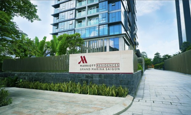 Khu-ca%CC%86n-ho%CC%A3%CC%82-ha%CC%80ng-hie%CC%A3%CC%82u-toa%CC%80n-ca%CC%82%CC%80u-Marriott-ba%CC%80n-giao-ngay-trung-ta%CC%82m-TP-compressed-s7rzIC2Y0c.jpg